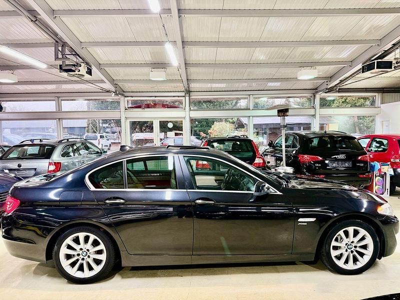 Gebraucht BMW 528 Sport Line 245 PS (180 kW) 2012 Schwarz Limousine