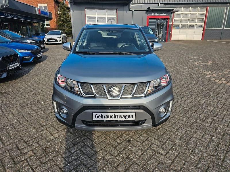 Gebraucht Suzuki Vitara 140 PS (102 kW) 2017 Grau SUV