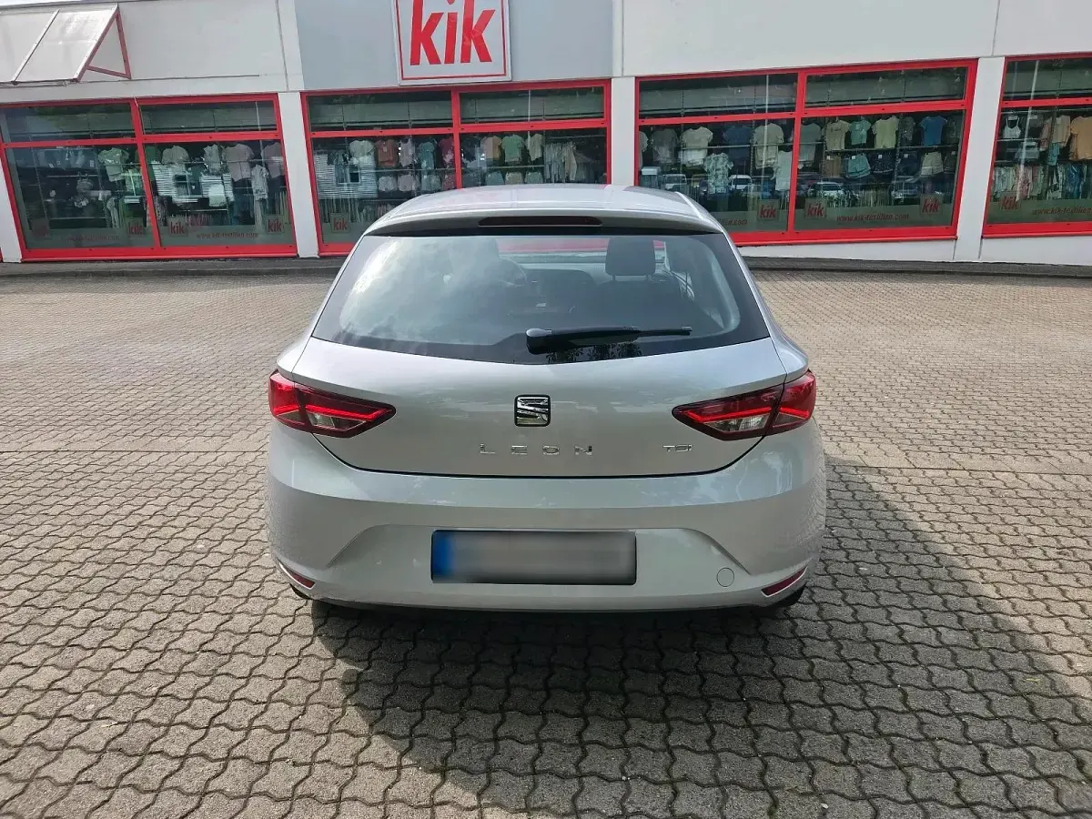 Gebraucht Seat Leon 86 PS (63 kW) 2013 Silber Limousine