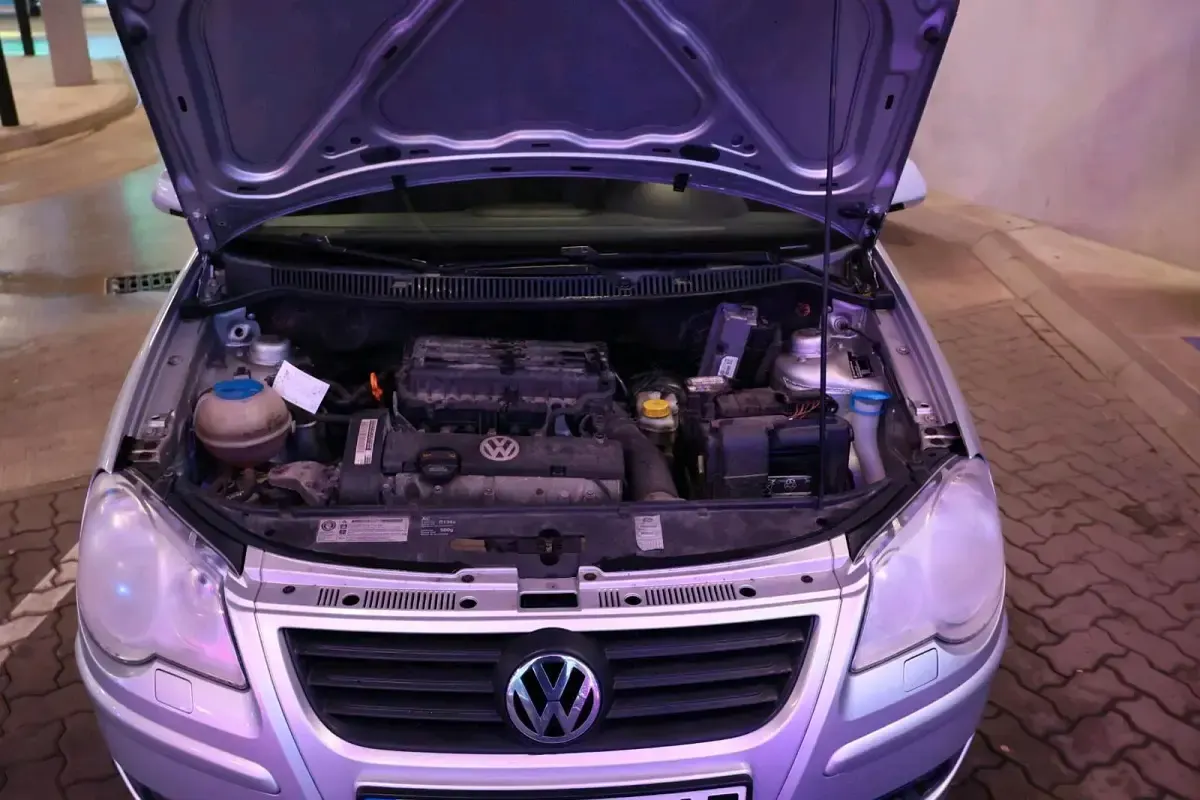 Gebraucht VW Polo 80 PS (58 kW) 2009 Silber Kleinwagen