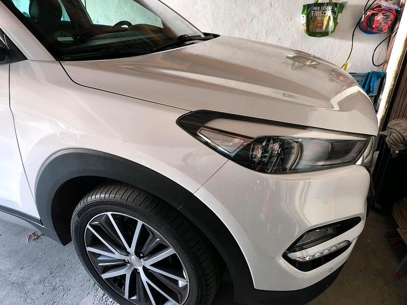 Gebraucht Hyundai Tucson 177 PS (130 kW) 2018 Weiß SUV