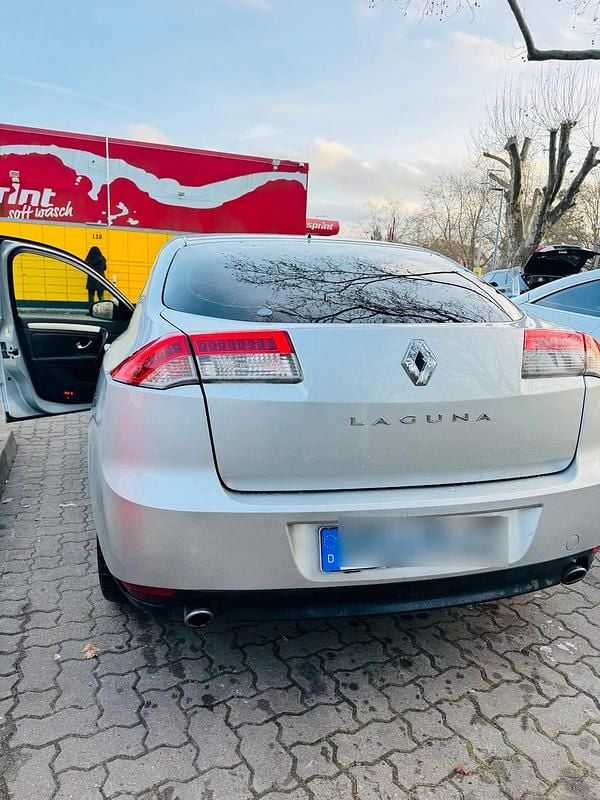 Silber Gebraucht 2009 Renault Laguna III Limousine | 2.900 € (Fairer Preis) - Bild 1/4