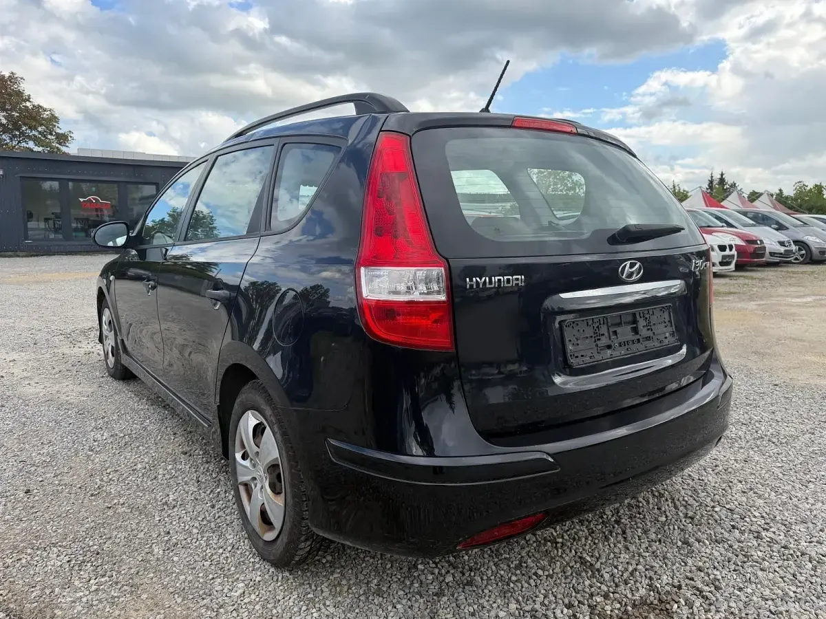 Gebraucht Hyundai i30 109 PS (80 kW) 2011 Kombi