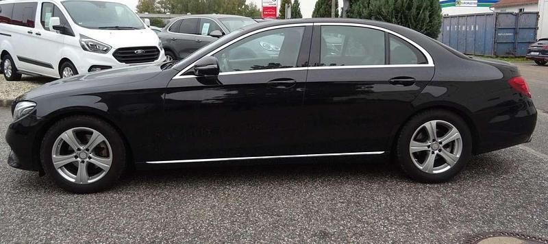 Gebraucht Mercedes E200 184 PS (135 kW) 2016 Schwarz Limousine
