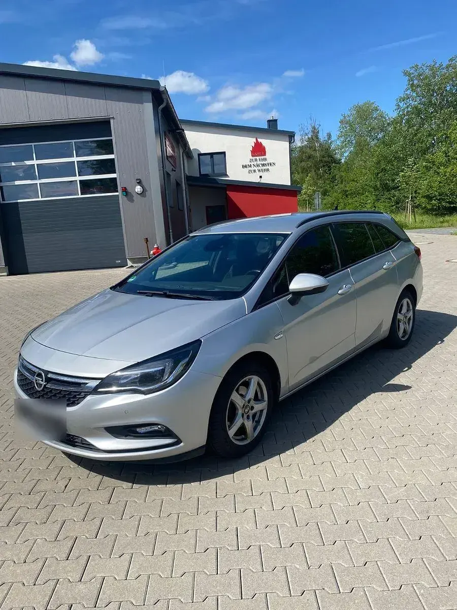 Gebraucht Opel Astra Dynamic 110 PS (80 kW) 2018 Grau Kombi