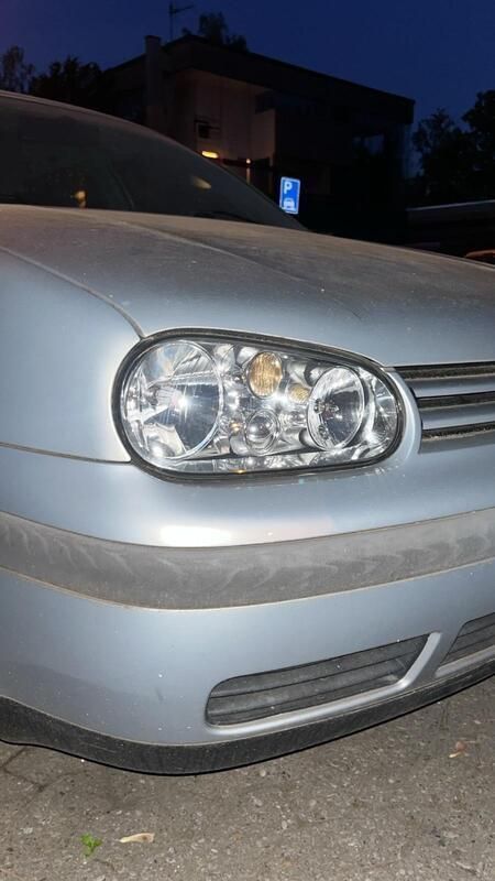 Silber Gebraucht 1998 VW Golf IV Kleinwagen | 500 € (Superpreis) - Bild 1/4