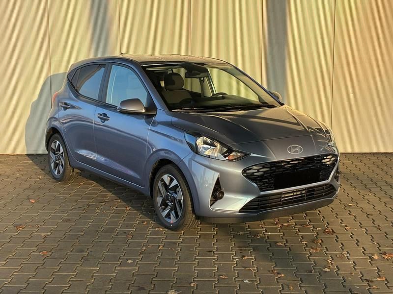 Neu Hyundai i10 Advanced 79 PS (58 kW) 2026 Meta blue Kleinwagen