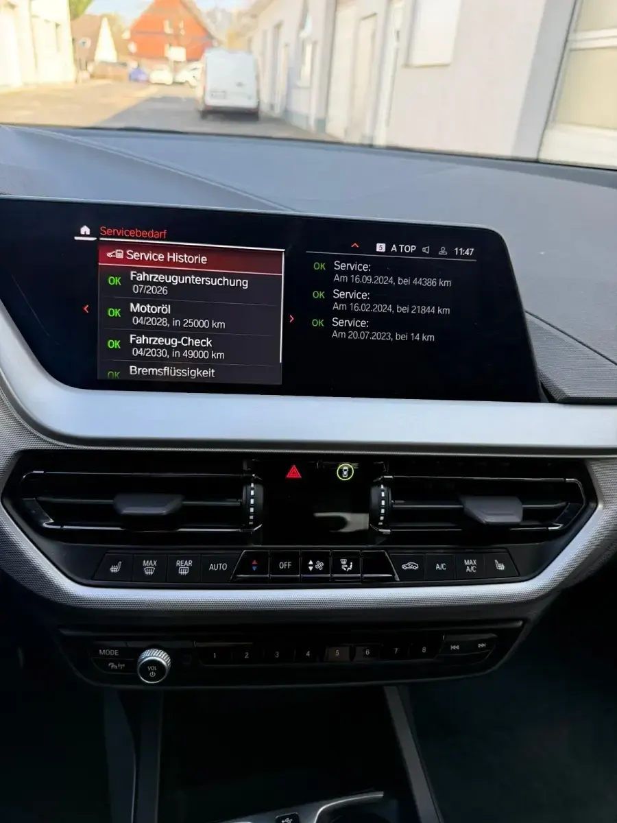 Gebraucht BMW 118 136 PS (100 kW) 2023 Schwarz Kleinwagen