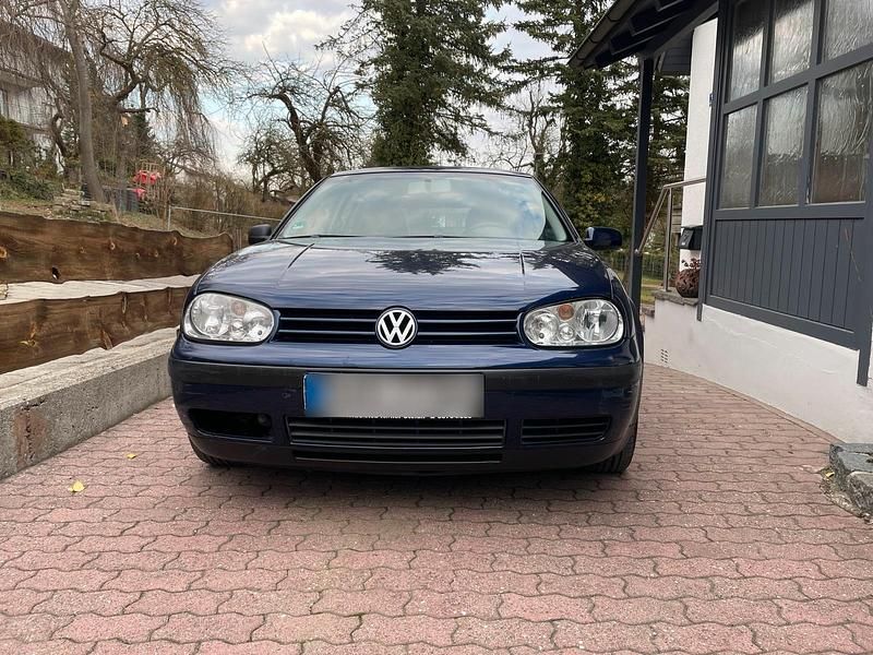 Gebraucht VW Golf IV 104 PS (76 kW) 2002 Blau Limousine