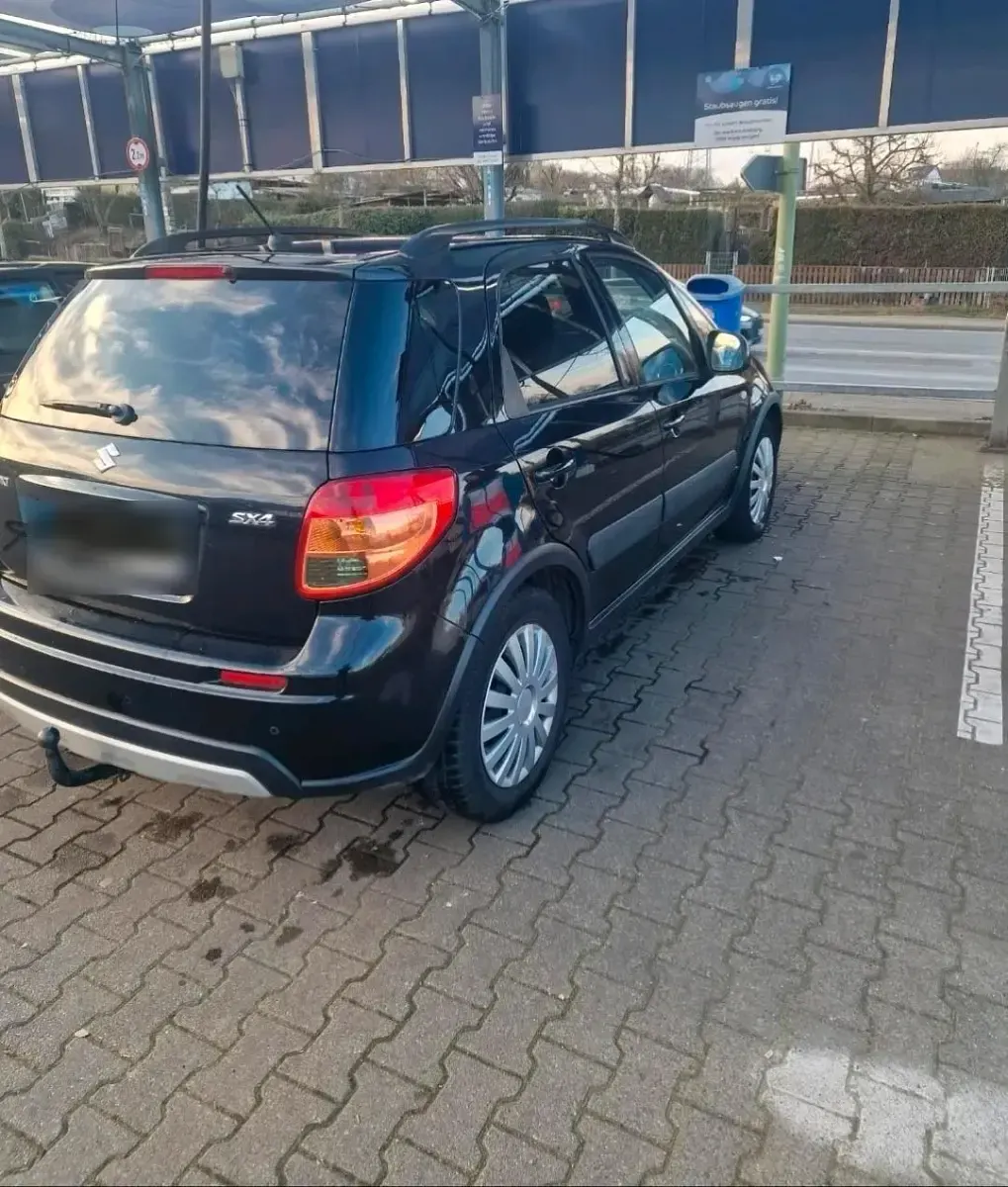 Gebraucht Suzuki SX4 120 PS (88 kW) 2010 Schwarz SUV