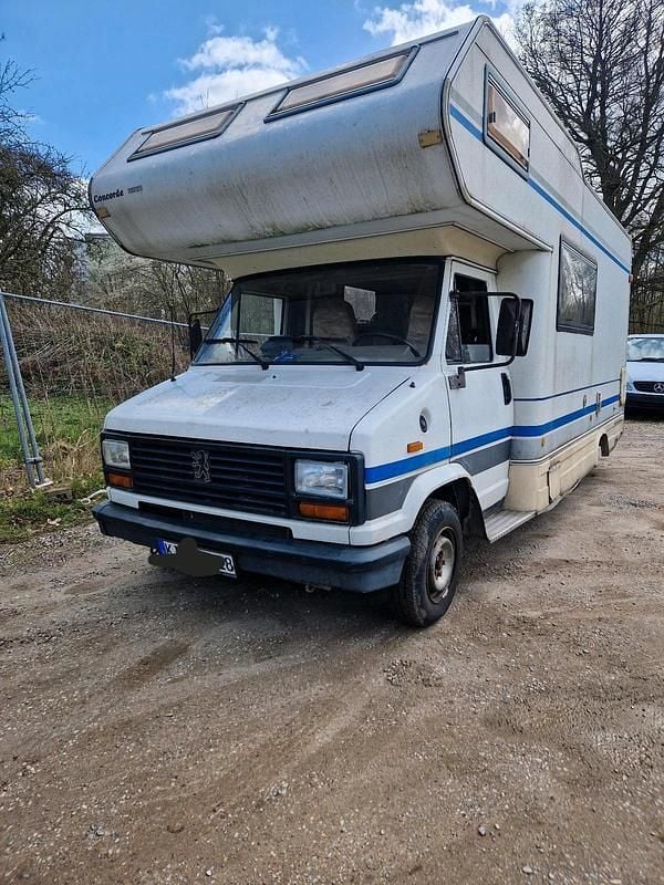 Usado Peugeot J5 90 CV (66 kW) 1990 Beige Van