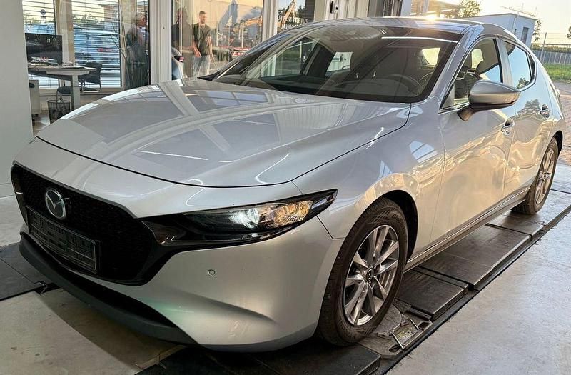 Silber Gebraucht 2020 Mazda 3 Limousine | 14.980 € (Superpreis) - Bild 1/4