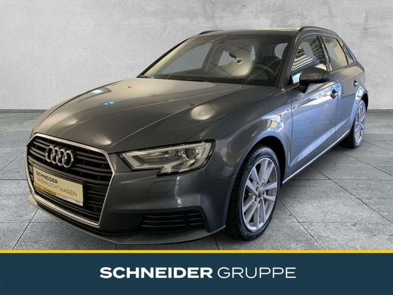 Monsungrau metallic Gebraucht 2019 Audi A3 Sportback Advanced Kleinwagen | 17.990 € (Fairer Preis) - Bild 1/4