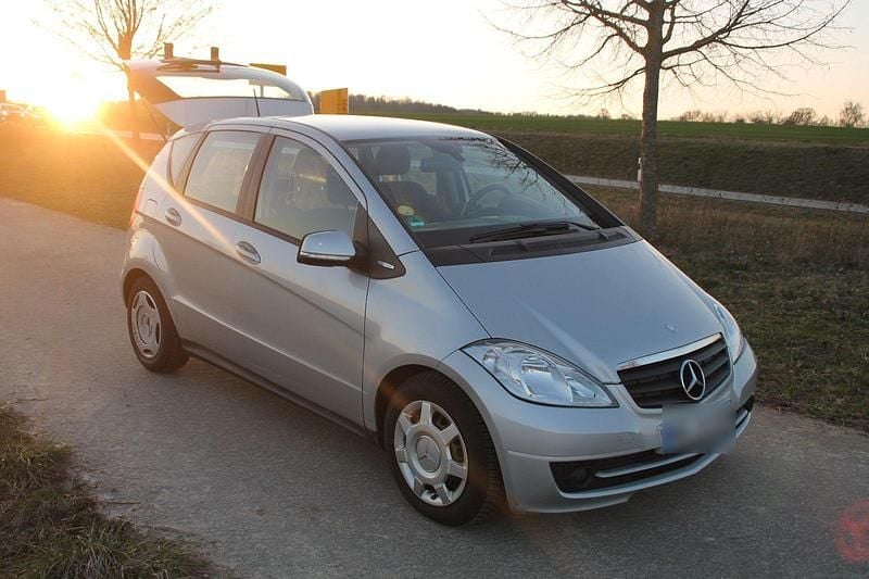 Gebraucht Mercedes A160 82 PS (60 kW) 2012 Grau Van / Kleinbus