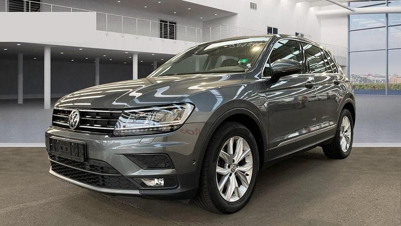 Indiumgrau metallic Gebraucht 2019 VW Tiguan SUV | 25.990 € (Fairer Preis) - Bild 1/4