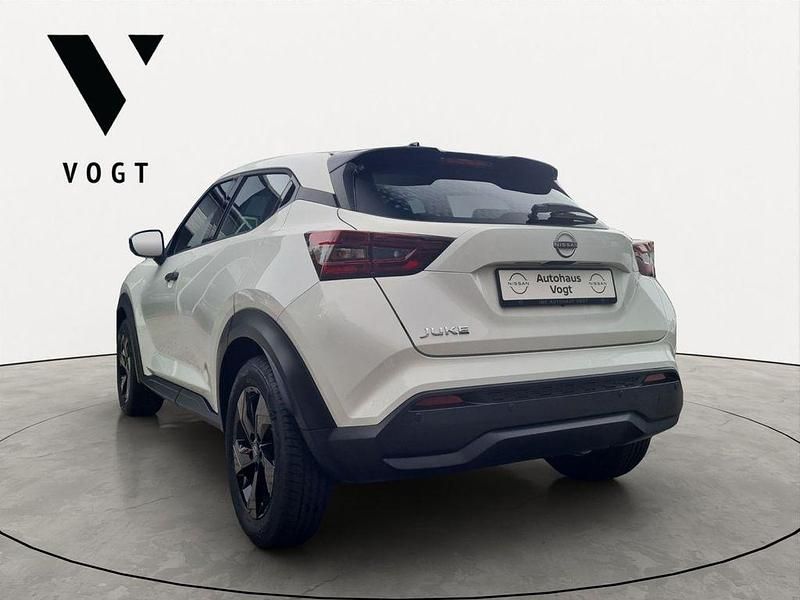 Gebraucht Nissan Juke Acenta 114 PS (83 kW) 2024 Weiß SUV