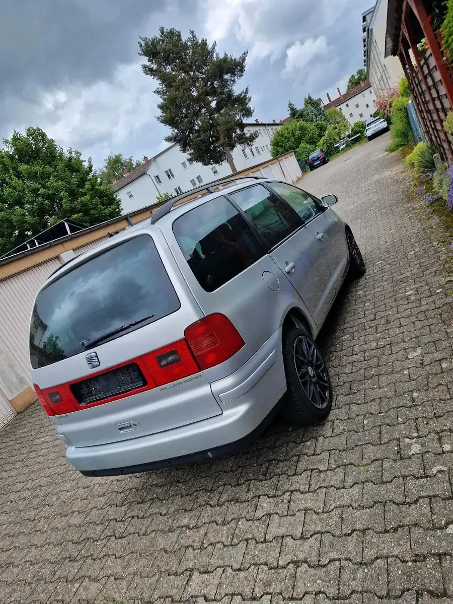 Gebraucht Seat Alhambra 150 PS (110 kW) 2001 Silber Van / Kleinbus