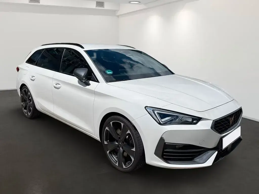 Gebraucht Cupra Leon VZ 245 PS (180 kW) 2024 Weiß Limousine