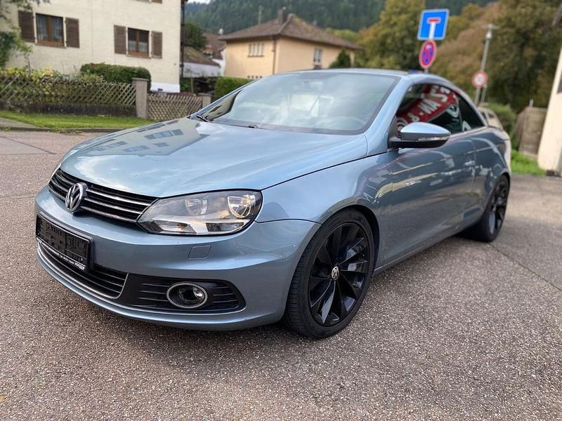 Blau Gebraucht 2011 VW Eos Cabrio | 6.899 € (Etwas zu teuer) - Bild 1/4
