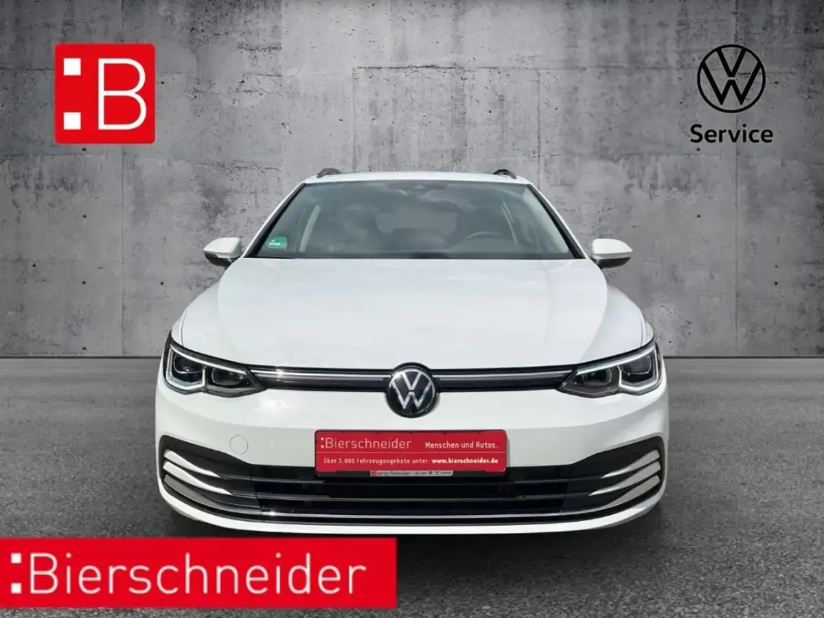 Gebraucht VW Golf VIII Pro 150 PS (110 kW) 2023 Weiss Kombi