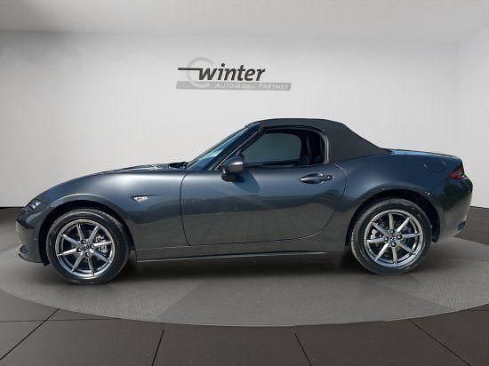 Neu Mazda MX5 Exclusive 132 PS (97 kW) 2025 Grau Cabrio