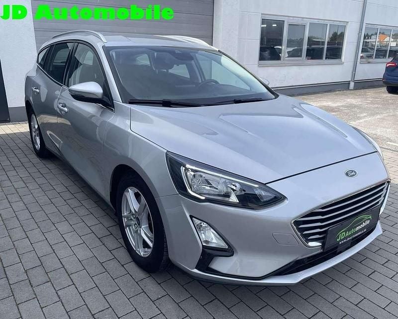 Gebraucht Ford Focus Cool & Connect 120 PS (88 kW) 2020 Polarsilber metallic Kombi
