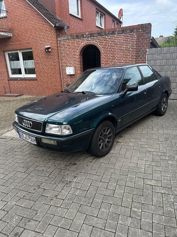 Grün Gebraucht 1992 Audi 80 Kombi | 7.555 € - Bild 1/4