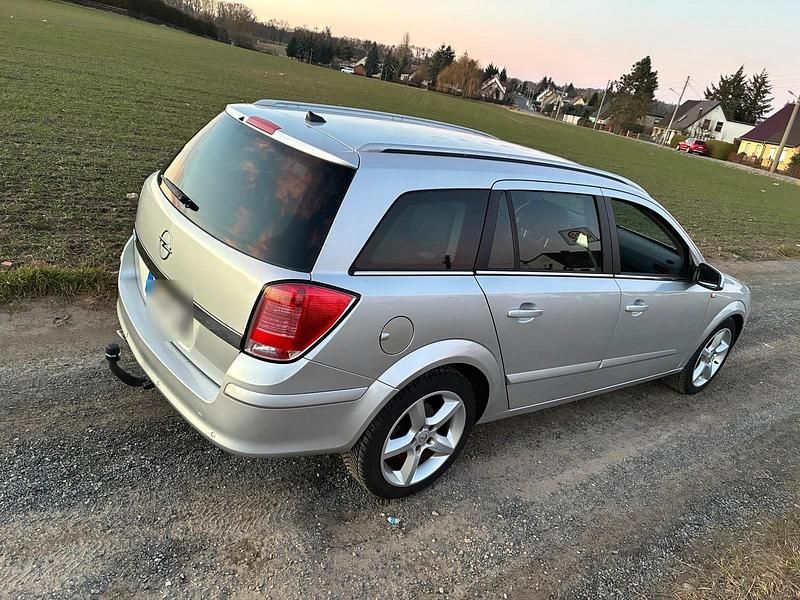 Gebraucht Opel Astra Cosmo 200 PS (147 kW) 2005 Silber Kombi
