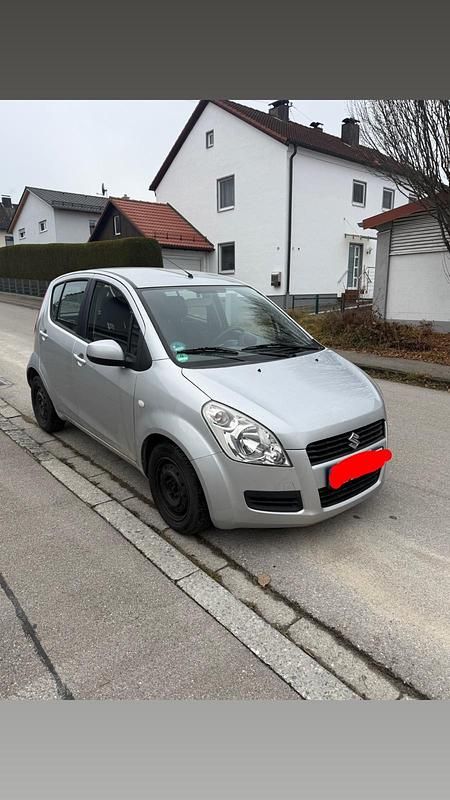 Silber Gebraucht 2011 Suzuki Splash Comfort Kleinwagen | 5.000 € (Fairer Preis) - Bild 1/4