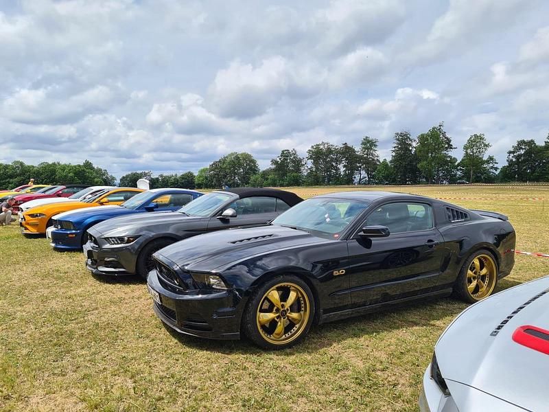 Gebraucht Ford Mustang GT 417 PS (306 kW) 2014 Schwarz Coupé