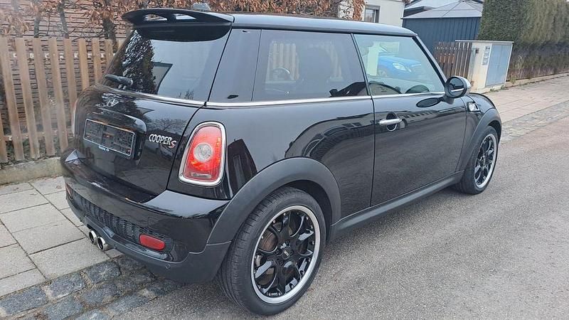 Gebraucht Mini Cooper S 174 PS (127 kW) 2009 Schwarz Kleinwagen