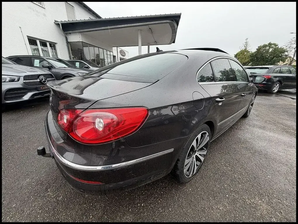 Gebraucht VW Passat Exclusive 170 PS (125 kW) 2011 Moccaanthrazit perleffekt Limousine