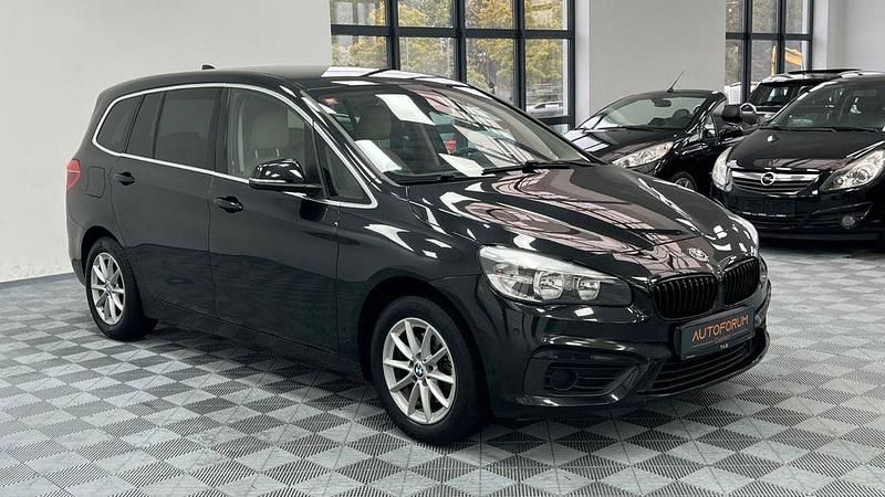 Schwarz Gebraucht 2016 BMW 216 Gran Tourer Van / Kleinbus | 8.444 € (Fairer Preis) - Bild 1/4