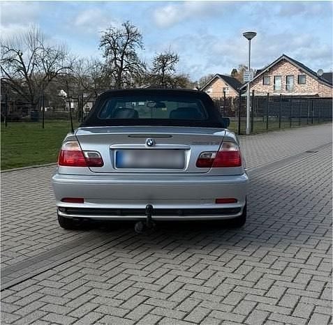 Gebraucht BMW 320 170 PS (125 kW) 2003 Silber Cabrio