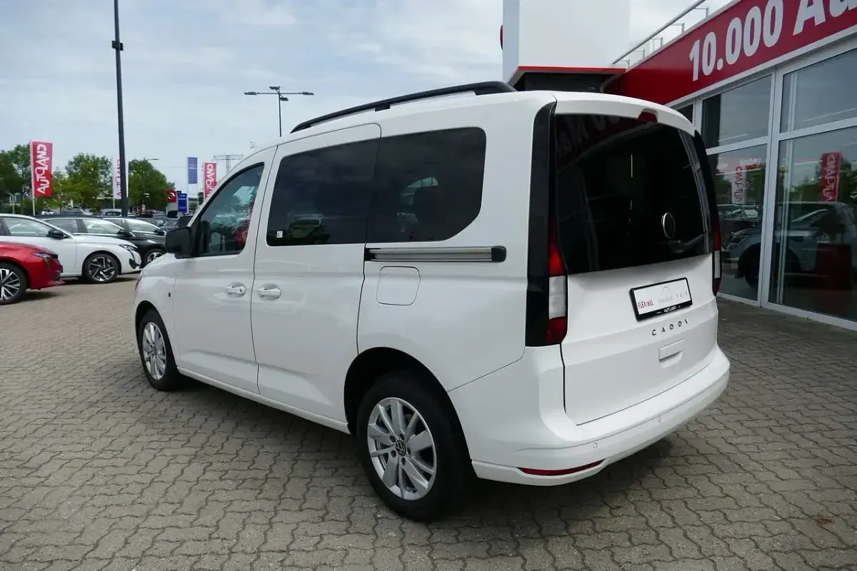 Gebraucht VW Caddy Life 122 PS (89 kW) 2021 Weiß Van / Kleinbus