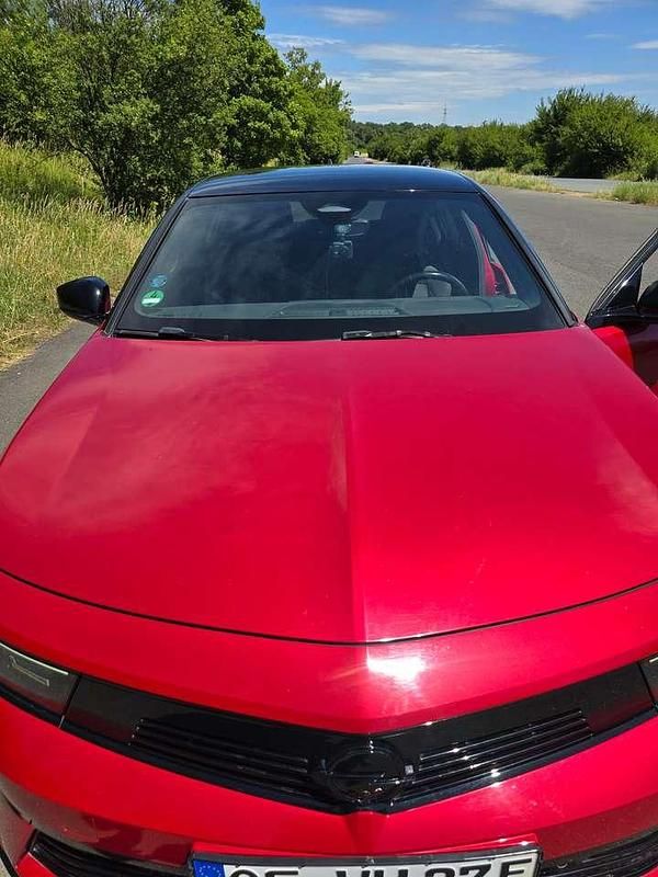 Rot Gebraucht 2022 Opel Astra GS Line Limousine | 26.500 € (Etwas zu teuer) - Bild 1/4