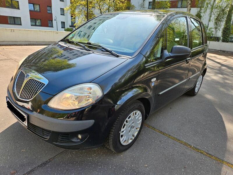 Schwarz Gebraucht 2007 Lancia Musa Van / Kleinbus | 2.990 € (Superpreis) - Bild 1/4