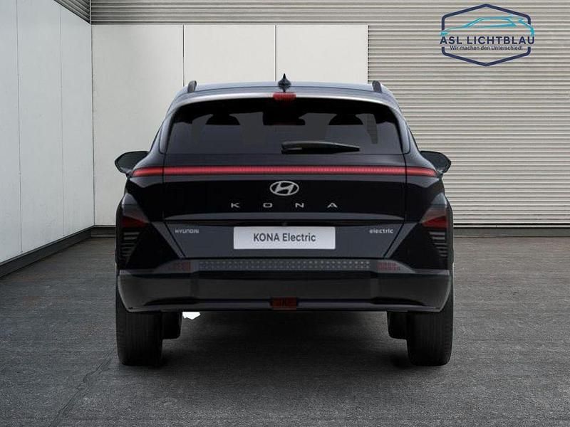 Neu Hyundai Kona Trend 114 kW (156 PS) 2025 Abyss black SUV