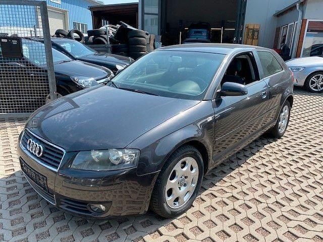 Second-hand Audi A3 116 CP (85 kW) 2004 Gri Hatchback
