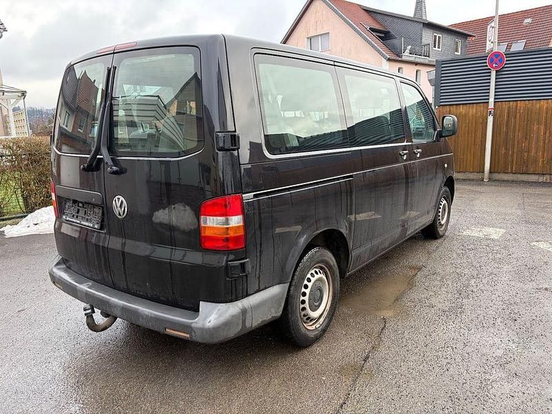 Gebraucht VW Caravelle 131 PS (96 kW) 2008 Schwarz Van / Kleinbus