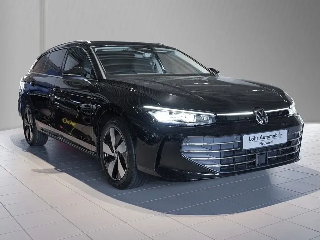 Gebraucht VW Passat Business 150 PS (110 kW) 2026 Grenadillschwarz metallic Kombi