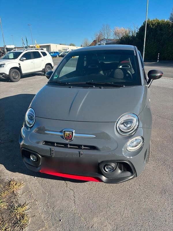 Usado Abarth 695 165 HP (121 kW) 2018 Cinzento Citadino