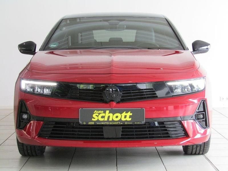 Gebraucht Opel Astra GS Line 179 PS (131 kW) 2022 Chili rot/kardio rot Limousine