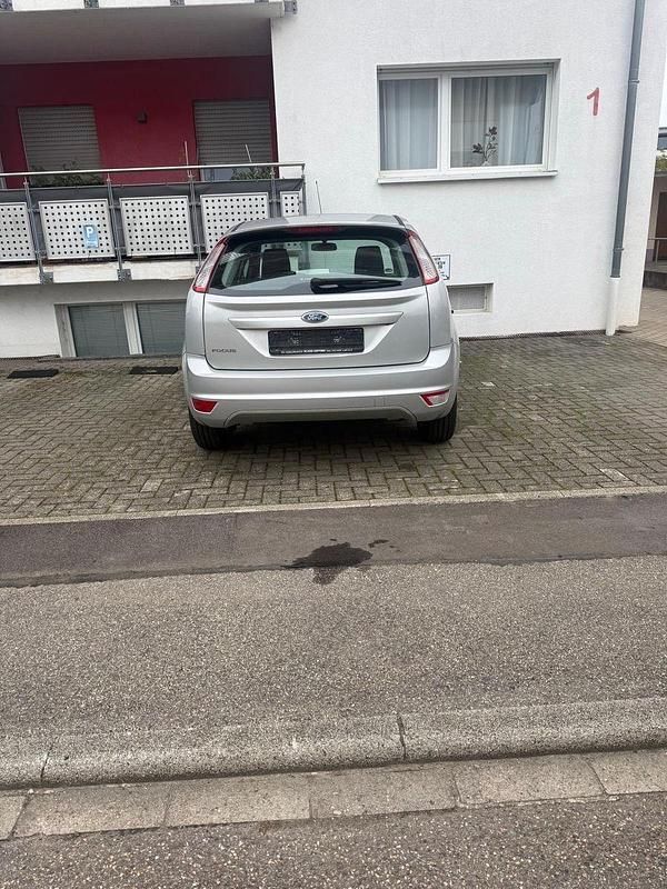 Silber Gebraucht 2008 Ford Focus Style Limousine | 4.500 € (Fairer Preis) - Bild 1/3