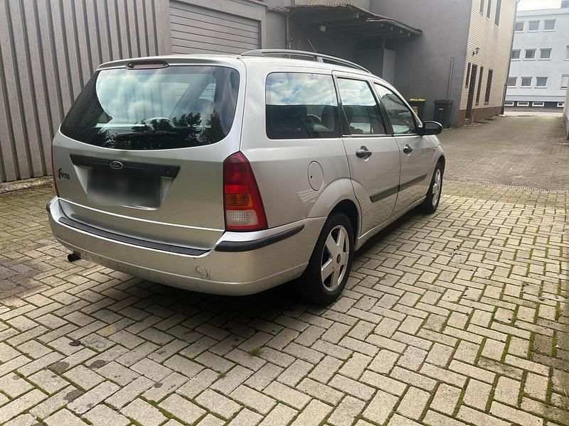 Gebraucht Ford Focus 75 PS (55 kW) 2004 Silber Kombi