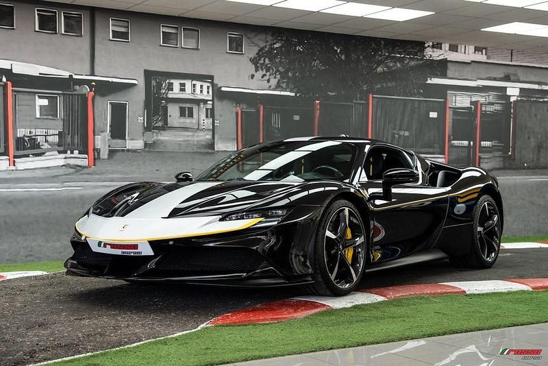 Schwarz Gebraucht 2021 Ferrari SF90 | 574.999 € - Bild 1/4