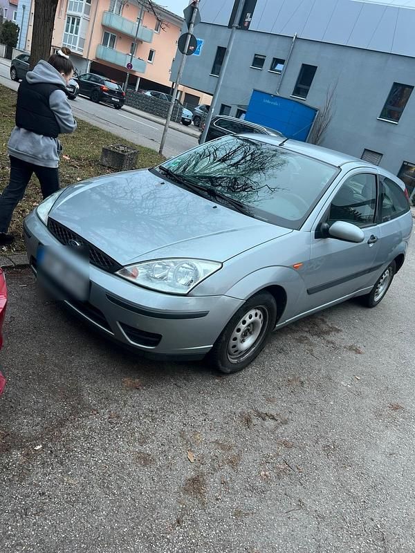 Second-hand Ford Focus 84 CP (61 kW) 2004 Gri Coupe