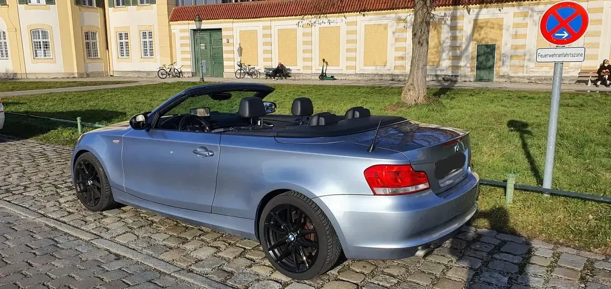 Gebraucht BMW 118 Cabriolet 143 PS (105 kW) 2012 Blau Cabrio