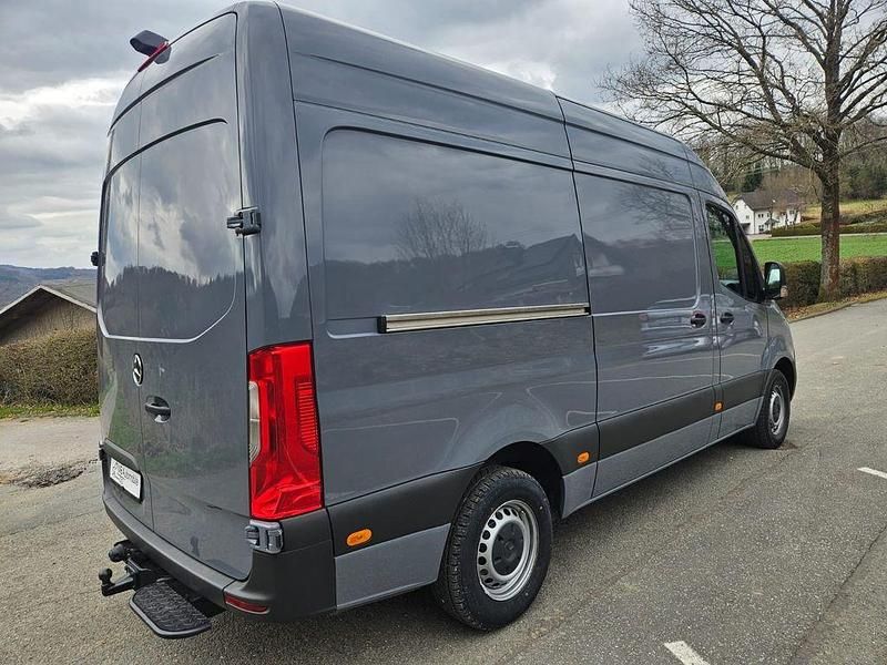Gebraucht Mercedes Sprinter 170 PS (125 kW) 2021 Grau Van