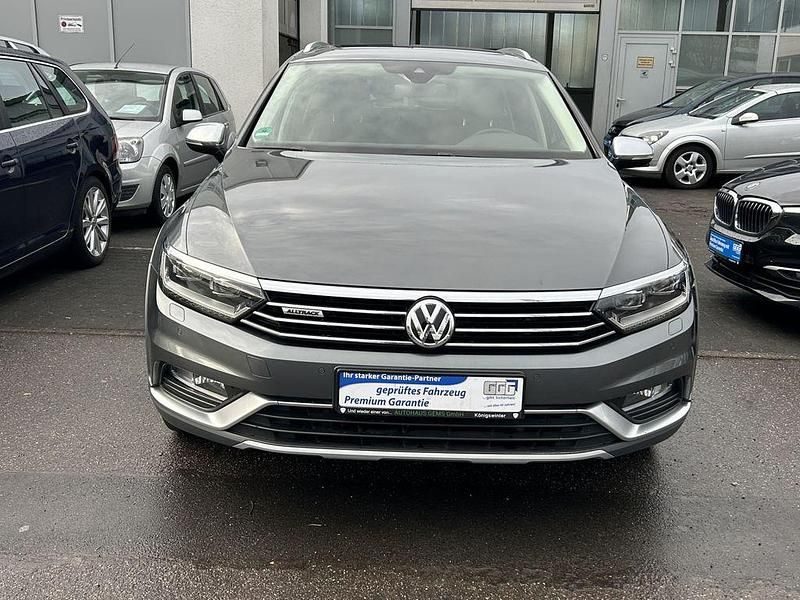 Gebraucht VW Passat Alltrack 190 PS (139 kW) 2017 Indiumgrau metallic Kombi